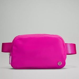 NWT Lululemon Everywhere Belt Bag Sonic Pink - 1L